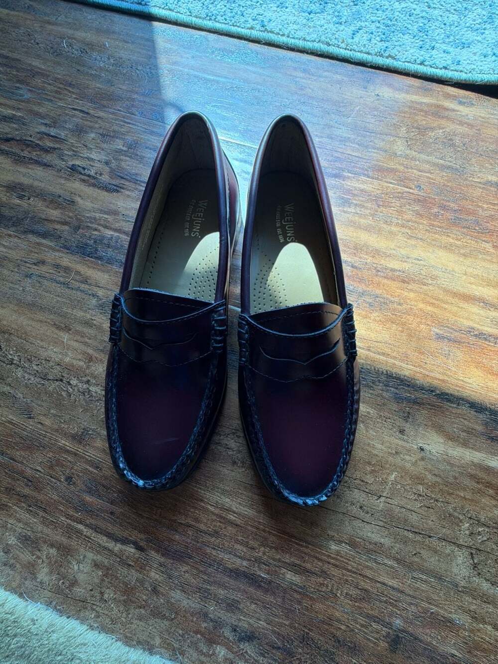G.H. Bass & Co. WEEJUNS Handcrafted Leather Penny Loafers Burgundy